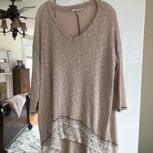 Light weight cute sweater!